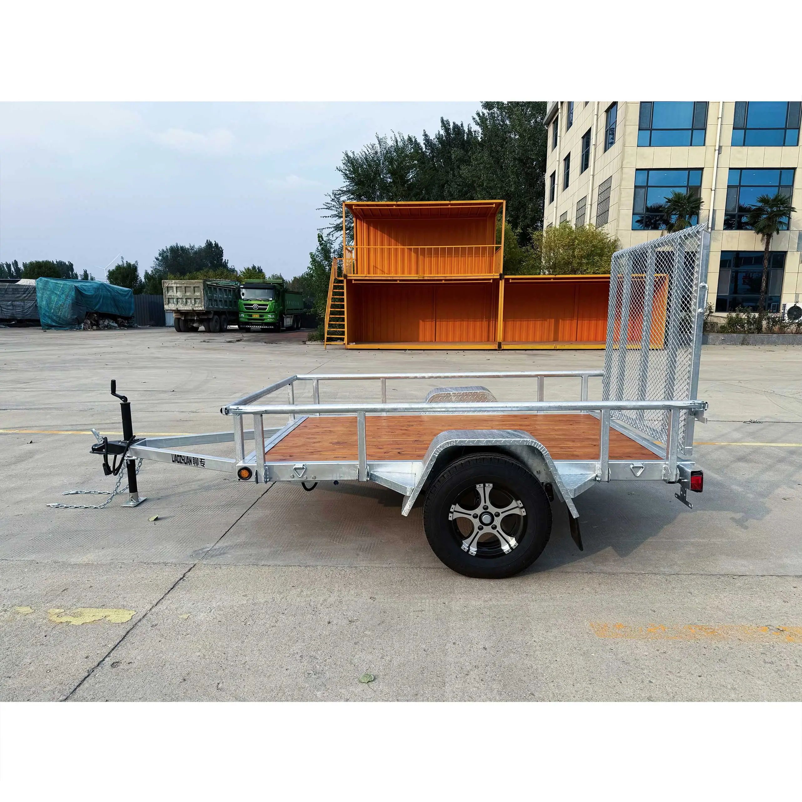 Utility wooden board trailer